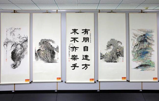 救援男孩与狗